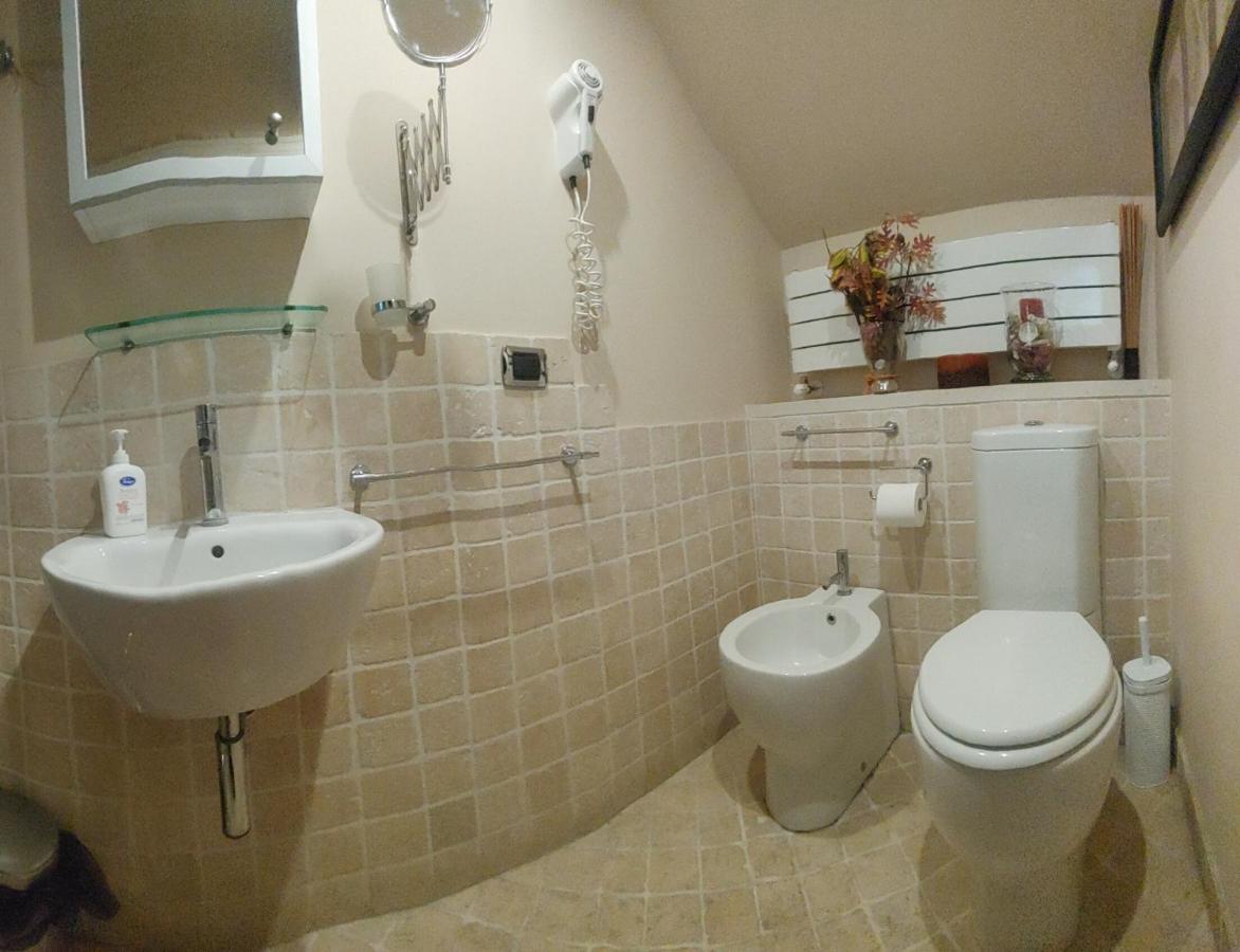 Appartamento A Centro Storico Di Катания Екстериор снимка