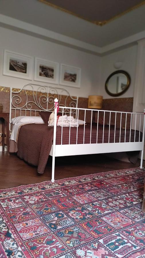 Appartamento A Centro Storico Di Катания Екстериор снимка