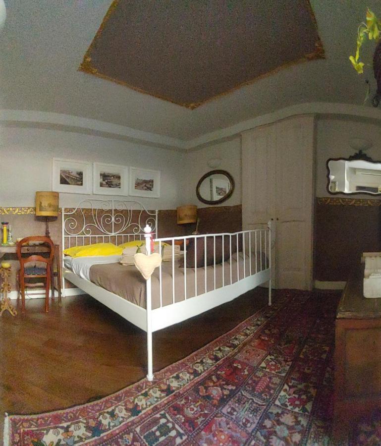 Appartamento A Centro Storico Di Катания Екстериор снимка